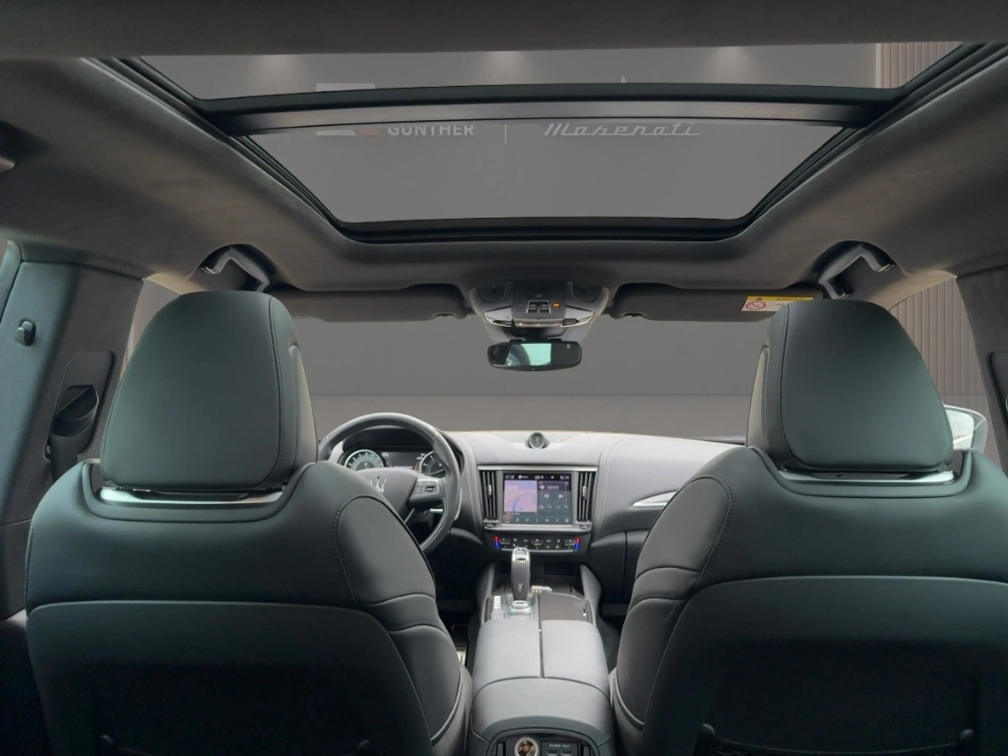 Maserati Levante Modena S MY22 430HP Carbon Pano 21 Zoll — photo 12