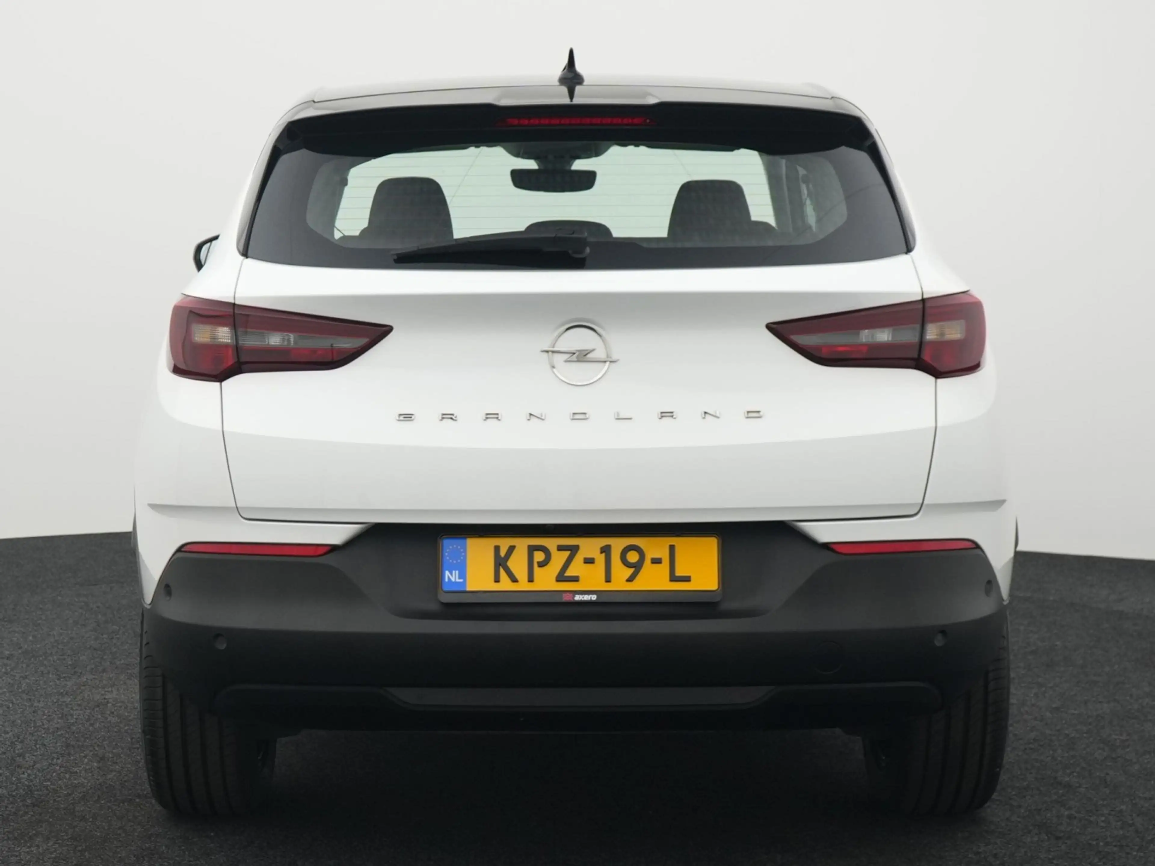 Opel Grandland 1.6 Turbo Plug-In Hybrid Business Edition - Automa — photo 10