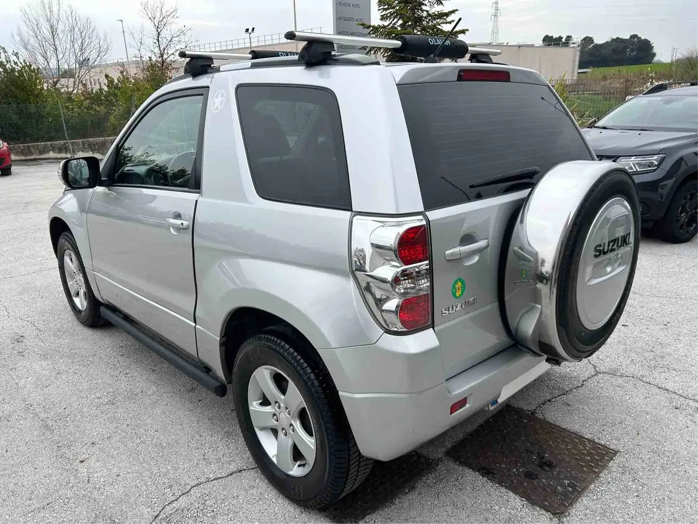 Suzuki Grand Vitara Grand Vitara 1.6 16v 4x4 CAMBIO MANUALE- Plateado - 2