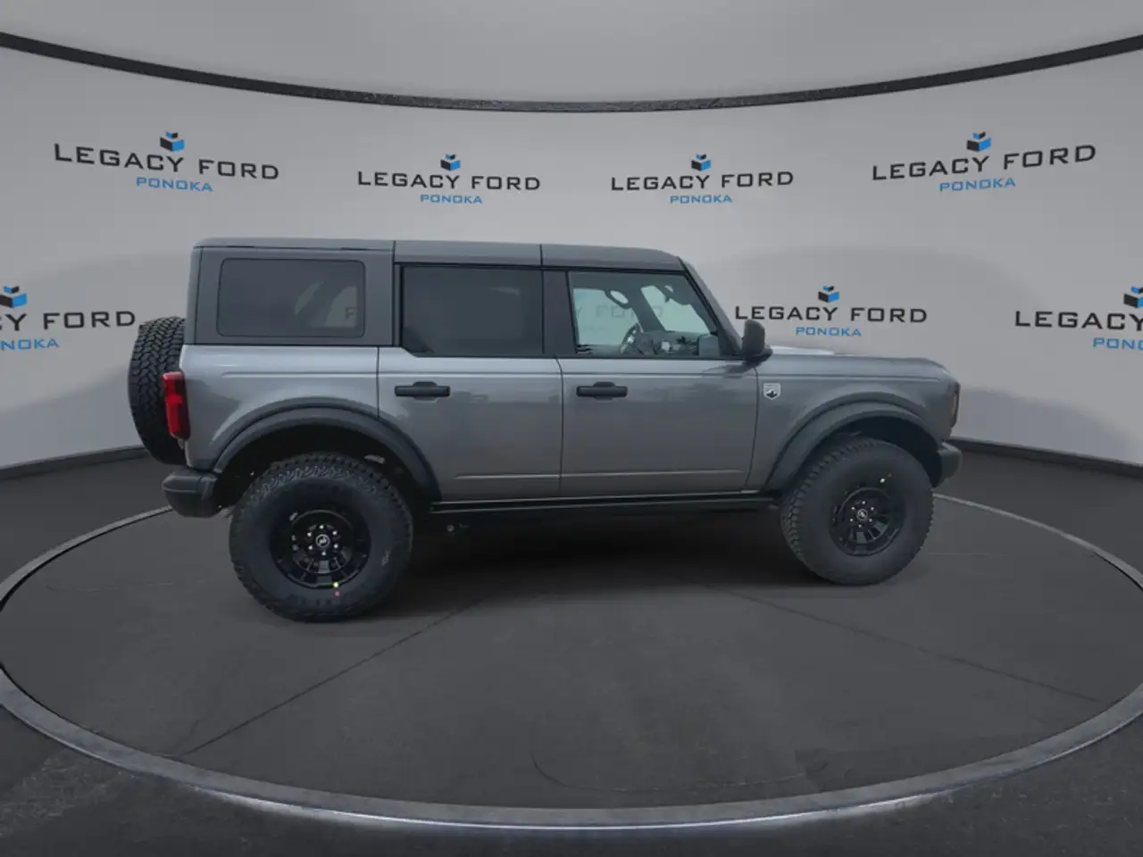 Ford Bronco снимка Ford Bronco