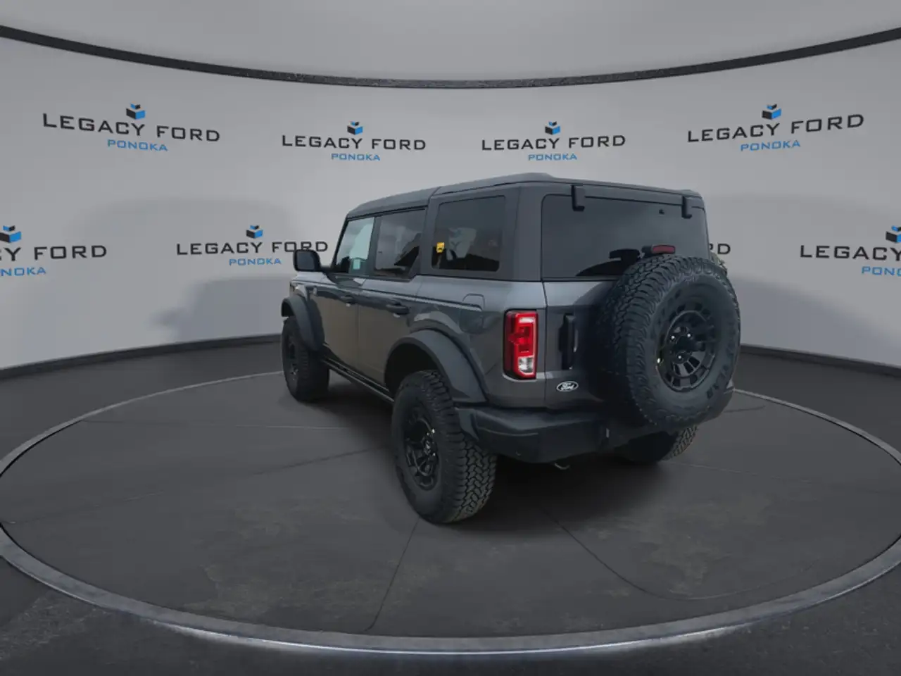 Ford Bronco снимка Ford Bronco