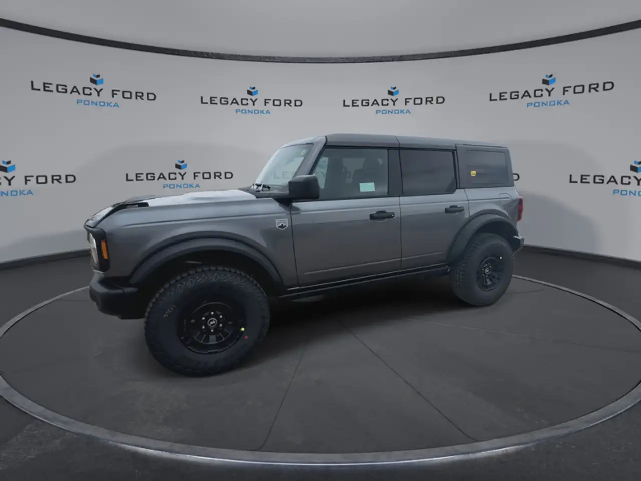 Ford Bronco снимка Ford Bronco