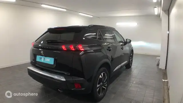 Peugeot 2008 view 5