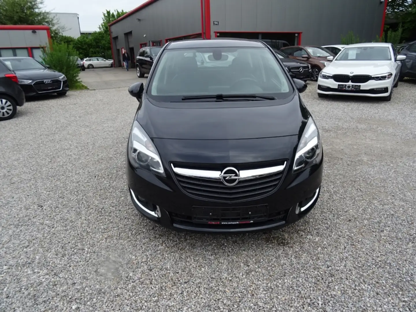 Opel Meriva B Innovation 1.4 Turbo AHK SHZ LenkradHZG Schwarz - 2