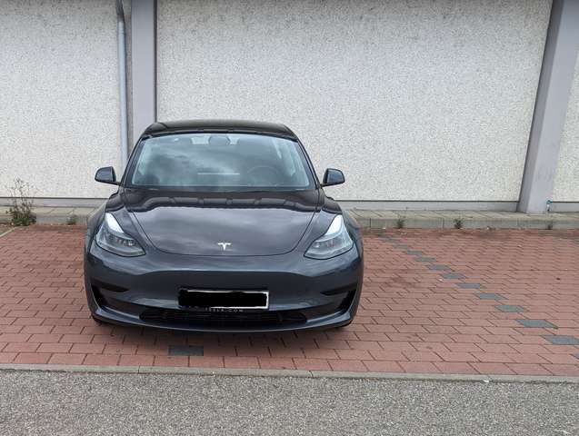 Tesla Model 3 SR Hinterradantrieb RWD