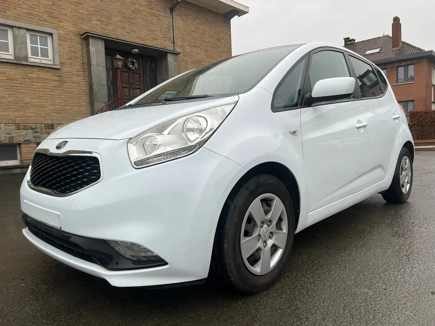 Kia Venga Venga 1.4i  EcoDynamics Blanc - 1