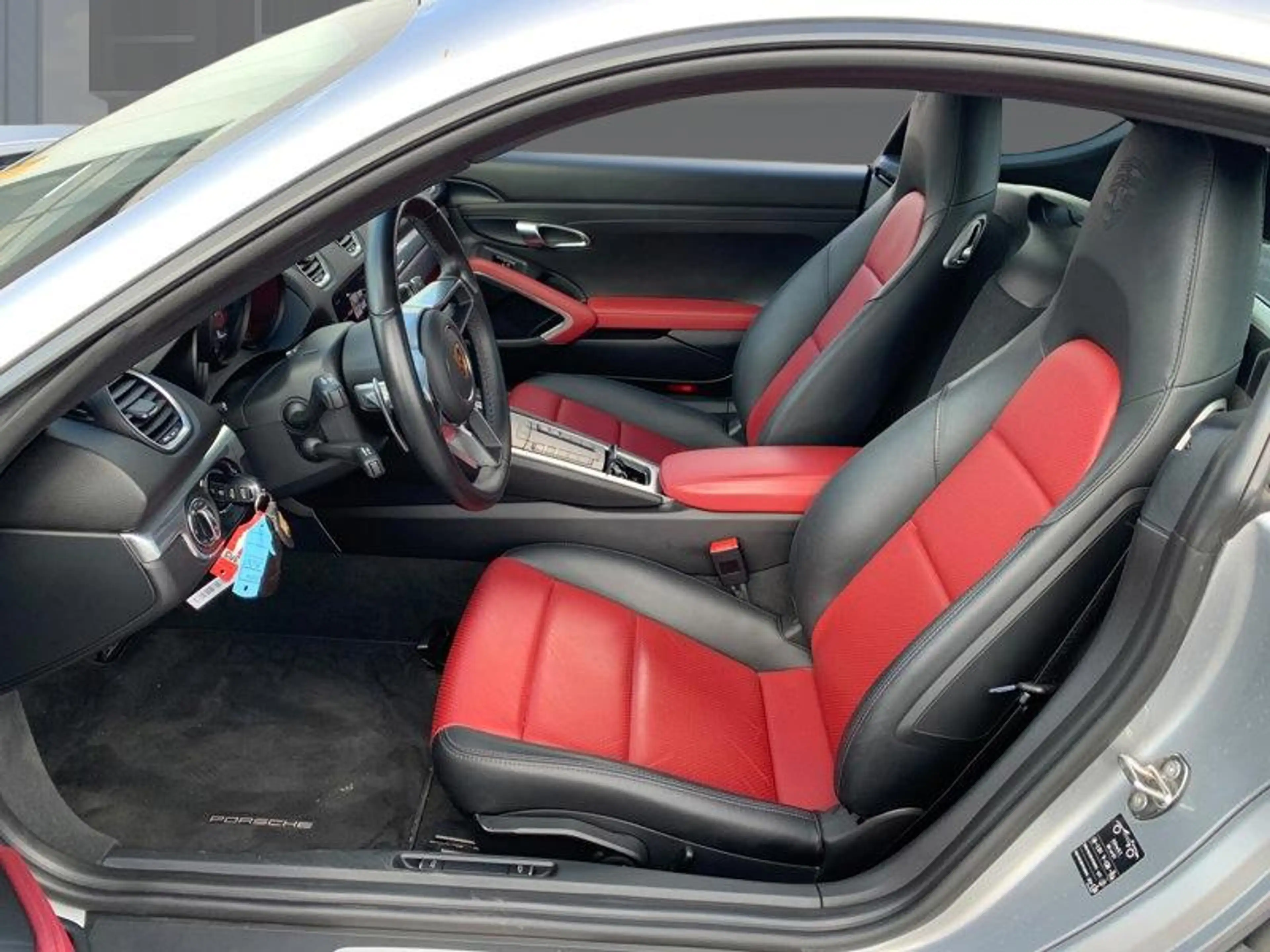 Porsche 718 Cayman 2.0 299 ch PDK7 — photo 12