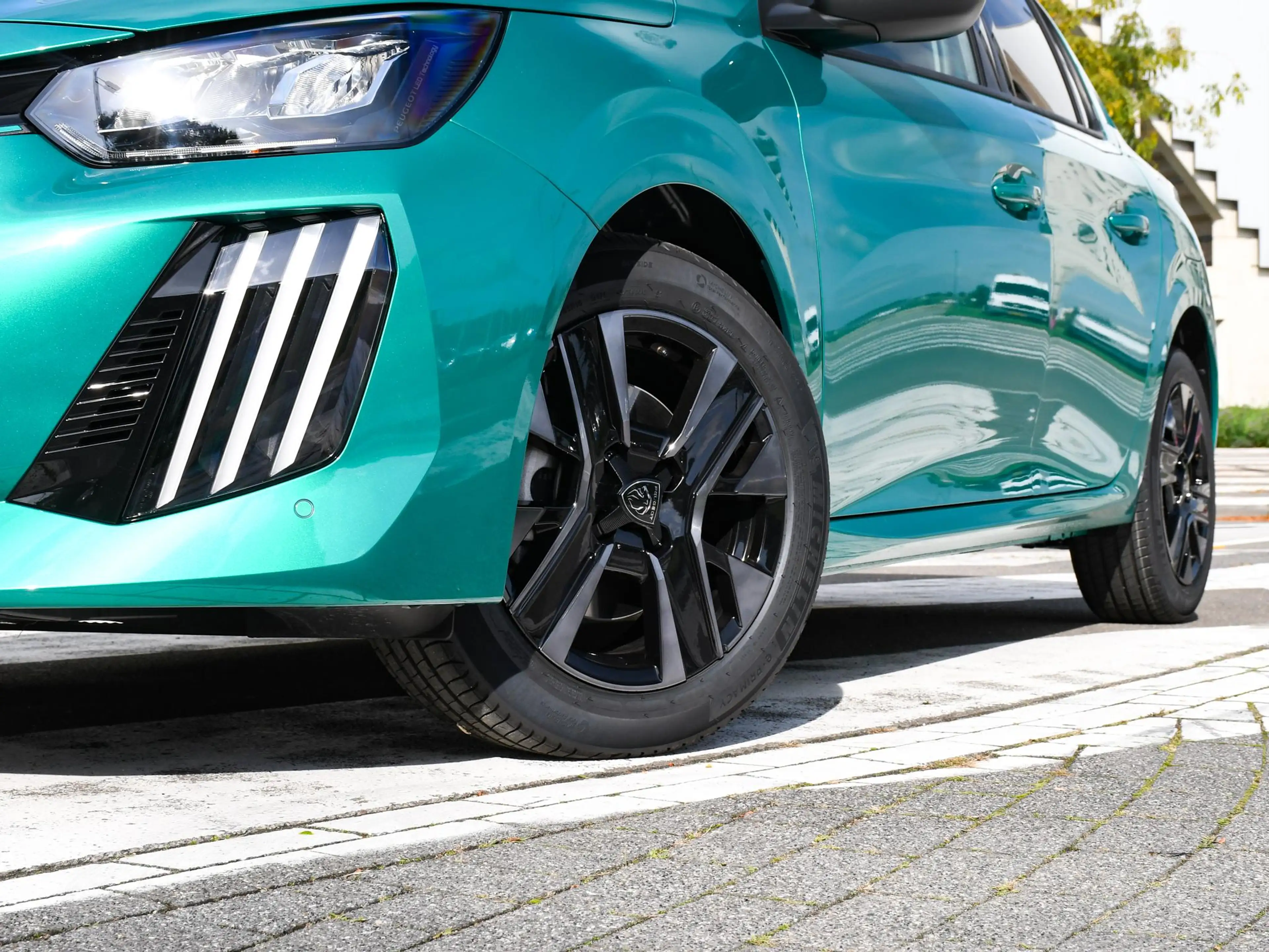 Peugeot 208 Envy 1.2 Turbo 100pk NU TE BESTELLEN BIJ HEKKERT A — photo 4