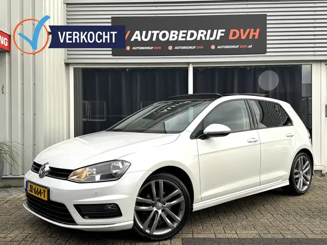 Volkswagen Golf 1.2 TSI | R-LINE | PANO | CAMERA | CRUISE | STOELV