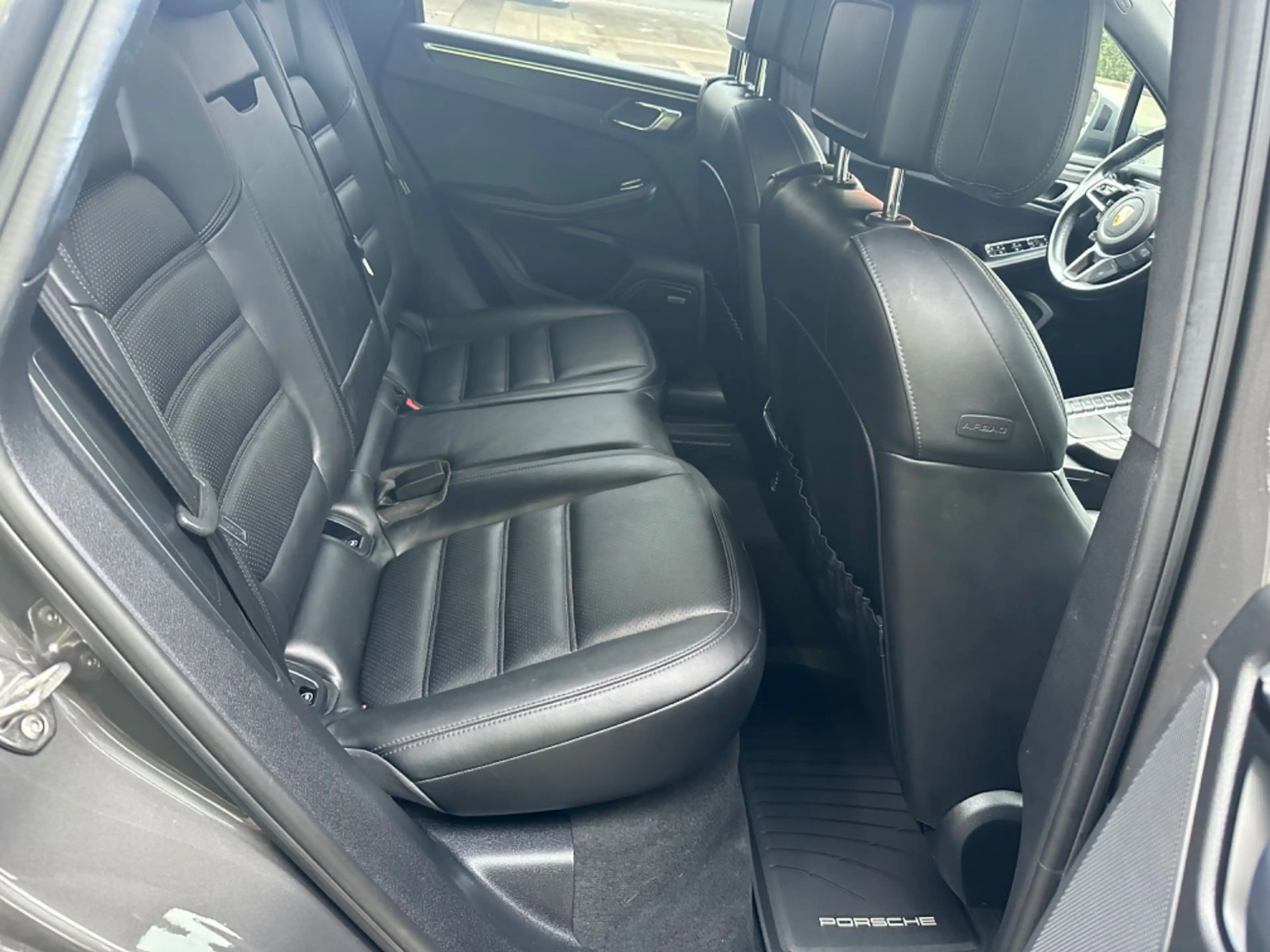 Porsche Macan GTS USA IMPORT!!! — photo 13