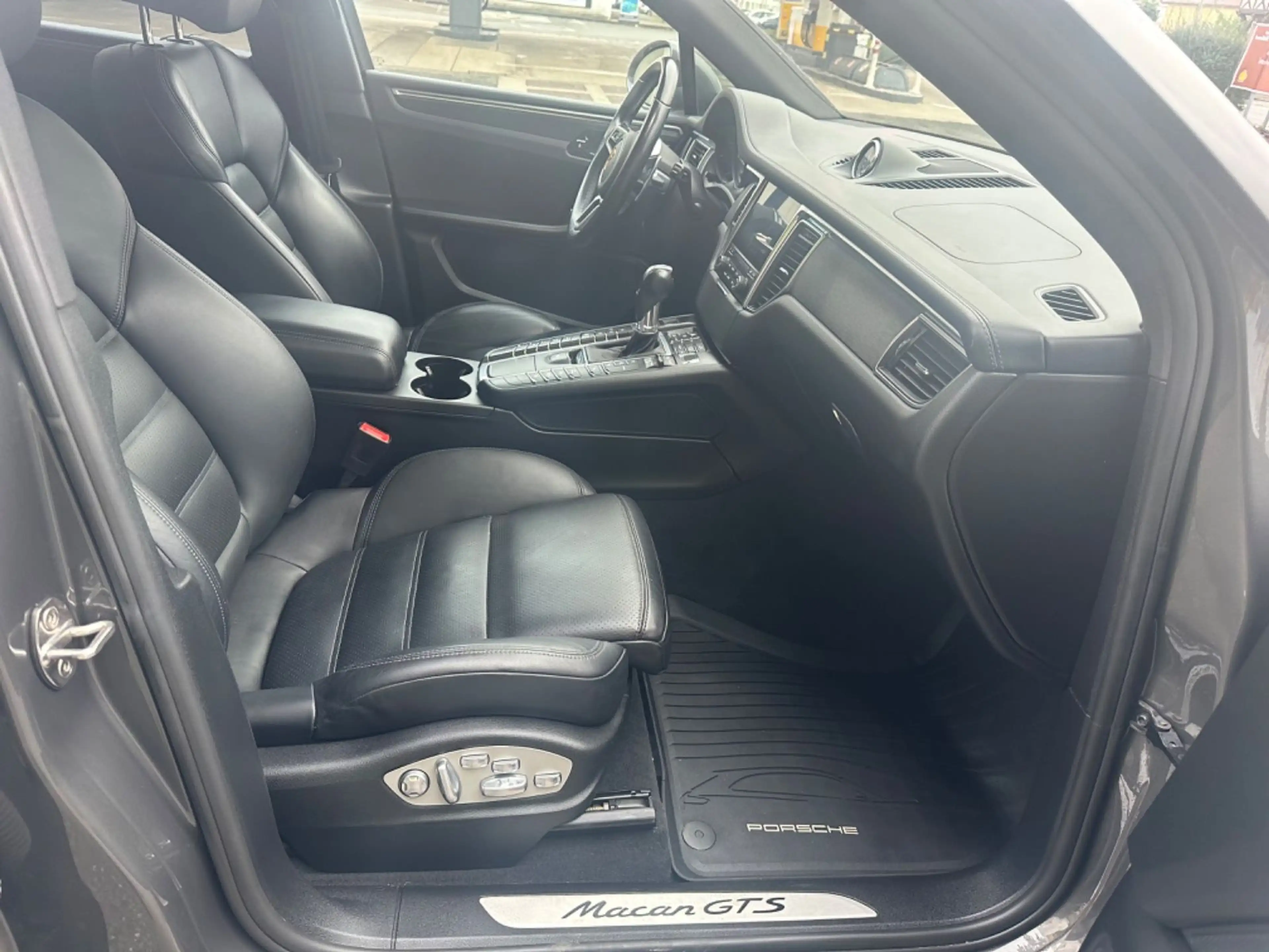 Porsche Macan GTS USA IMPORT!!! — photo 12