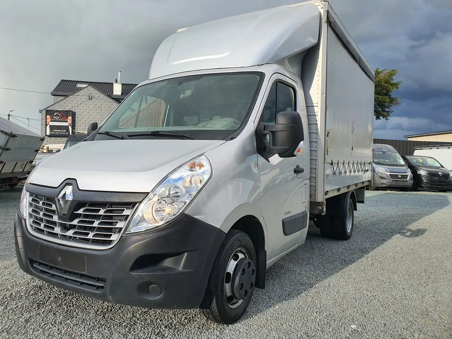 Renault Master Caisse Bâchée 10500+TVA Gris - 1