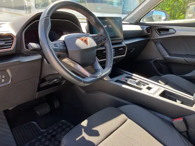 Cupra Formentor view 10
