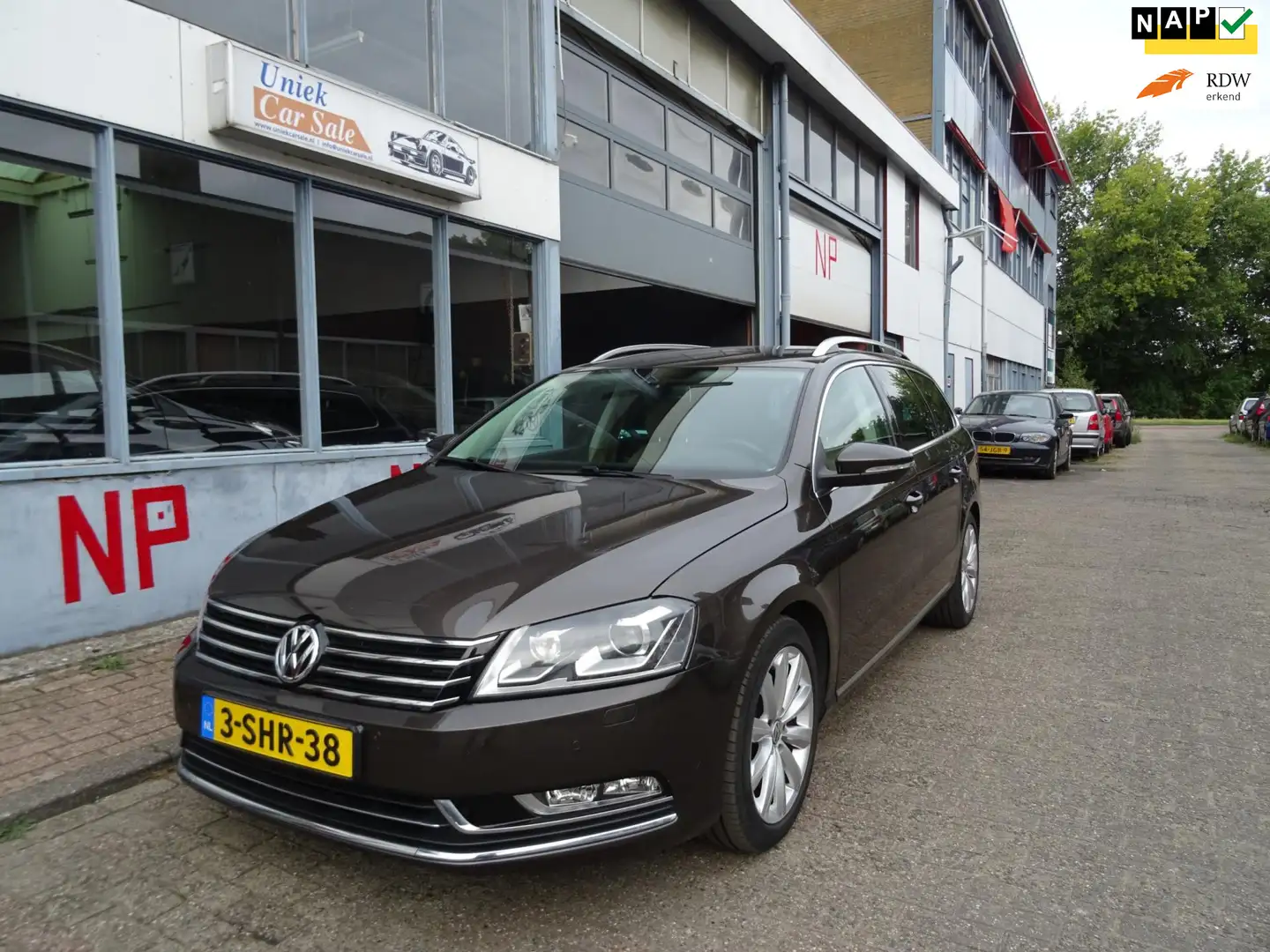 Volkswagen Passat Variant 1.8 TSI Highline Bruin - 1