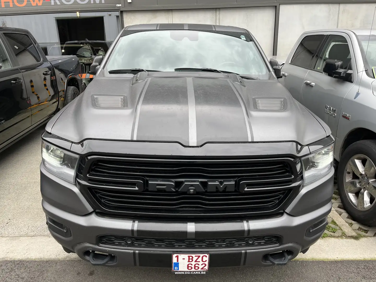 Dodge RAM Laramie Night Ed. + LPG : DEPOT-VENTE Gris - 2