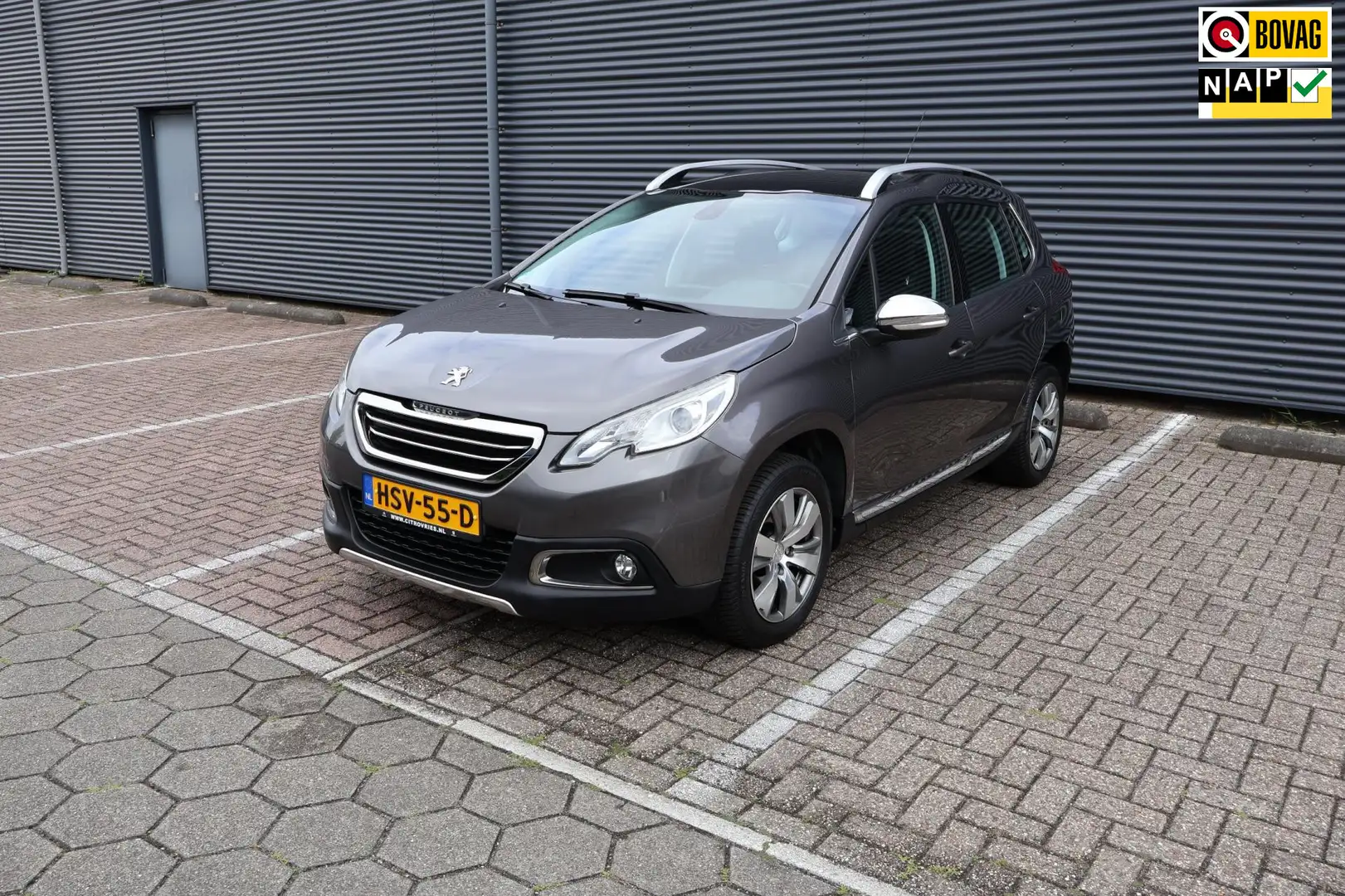 Peugeot 2008 1.2 VTi Access Pano Leder Navi Cruise PDC Airco Ga Gris - 1