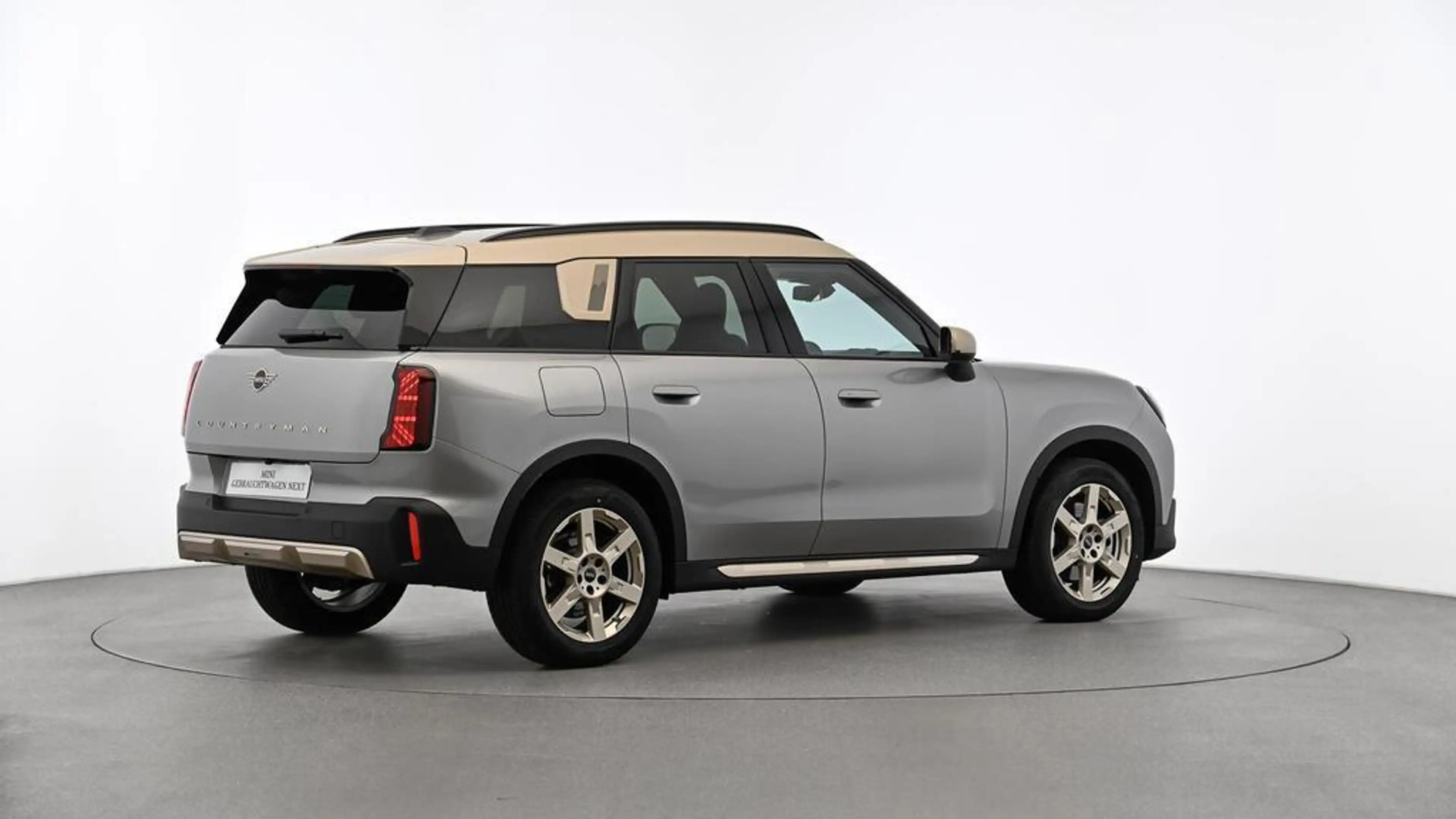 MINI Countryman C Favoured Trim — photo 7