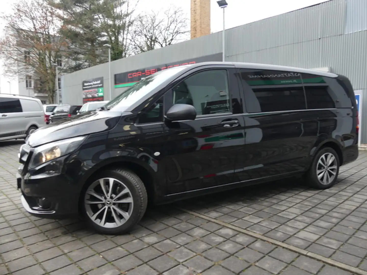 Mercedes-Benz Vito Tourer 119 CDI Edition lang LIEGEPAKET/KAM/AHK Noir - 2