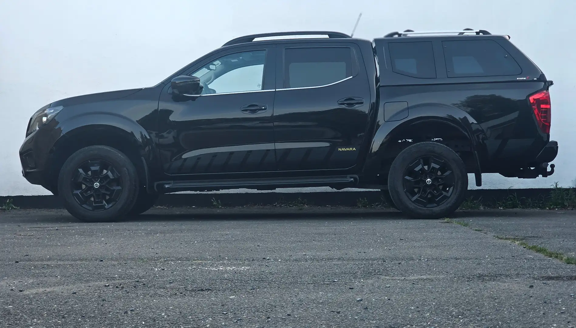 Nissan Navara BLACK ED. N-GUARD *APPLE CARPLAY*€ 24620 EXBTW Zwart - 2