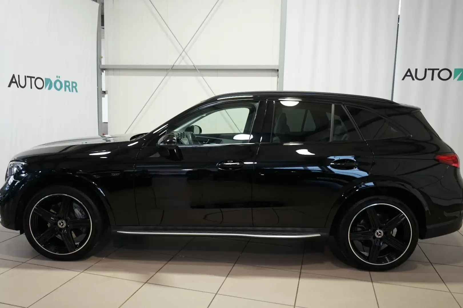 Mercedes-Benz GLC 200 4M AMG Night+Burmester+Pano+360°Kamera Schwarz - 2