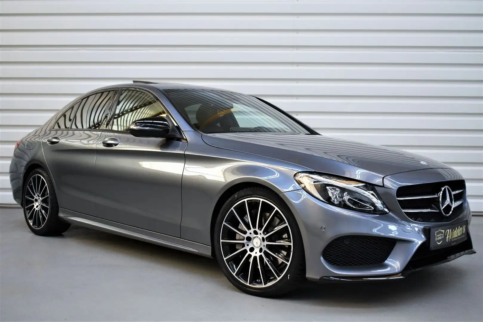 Mercedes-Benz C 300 AMG Line Nightpaket LED*ILS*SD*AMBIENTE*8FACH Grijs - 1
