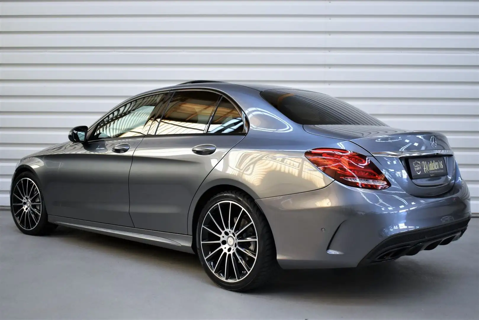 Mercedes-Benz C 300 AMG Line Nightpaket LED*ILS*SD*AMBIENTE*8FACH Grijs - 2