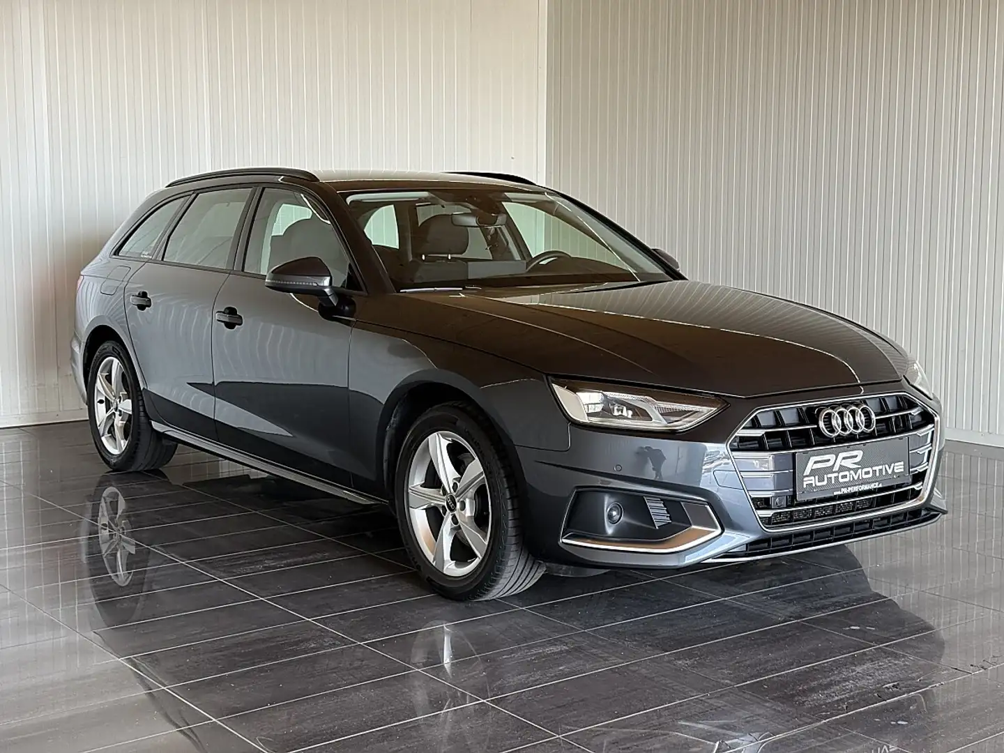 Audi A4 Avant 30 TDI advanced KAMERA*SPORTSITZE*1.BESITZ Silber - 2