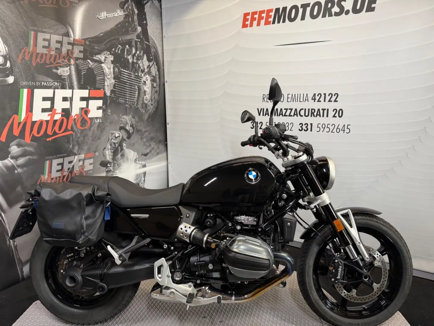 BMW R 12 Noir - 1