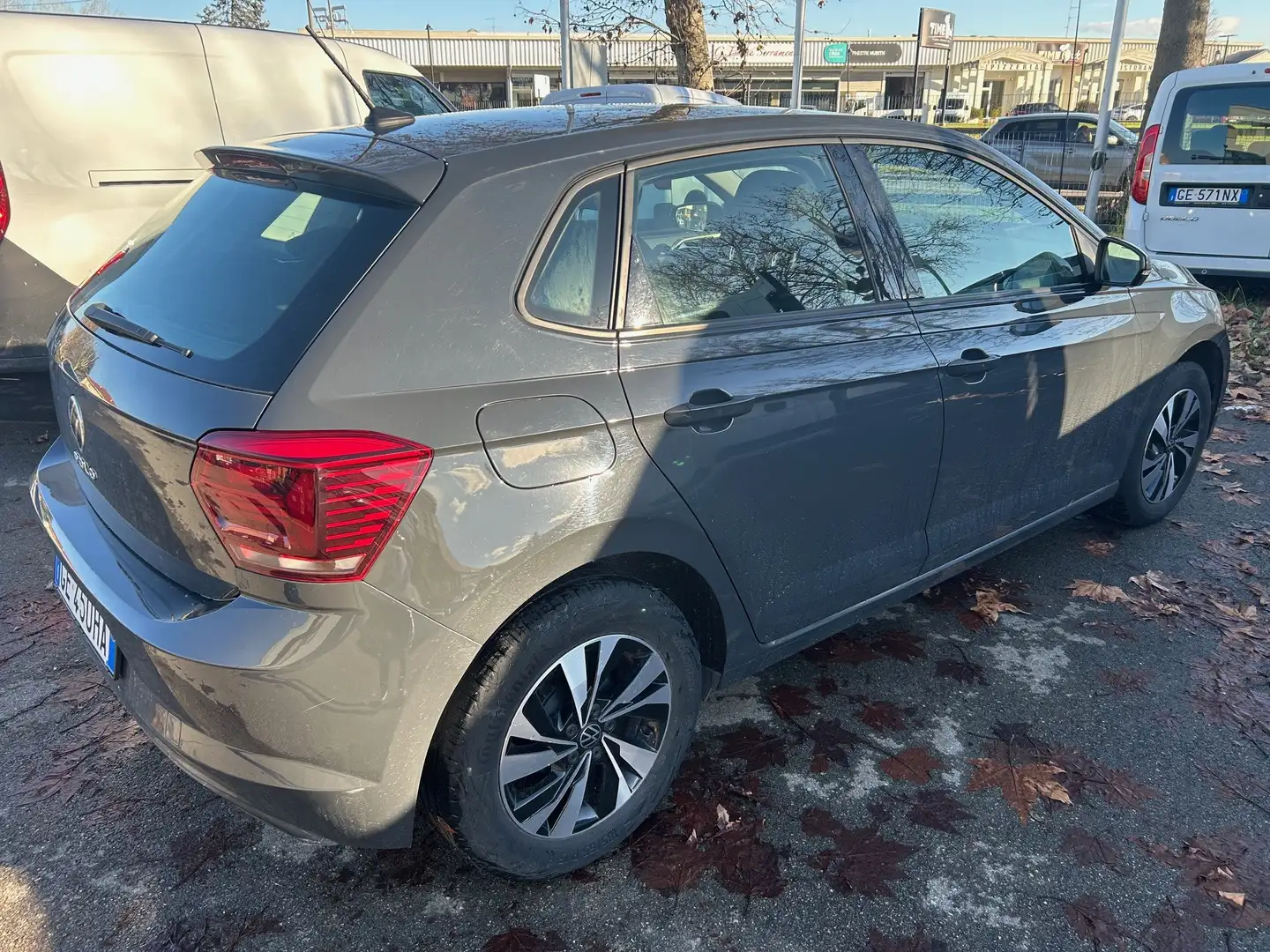 Volkswagen Polo Polo VI 2017 5p 1.0 evo Comfortline 80cv Grau - 2