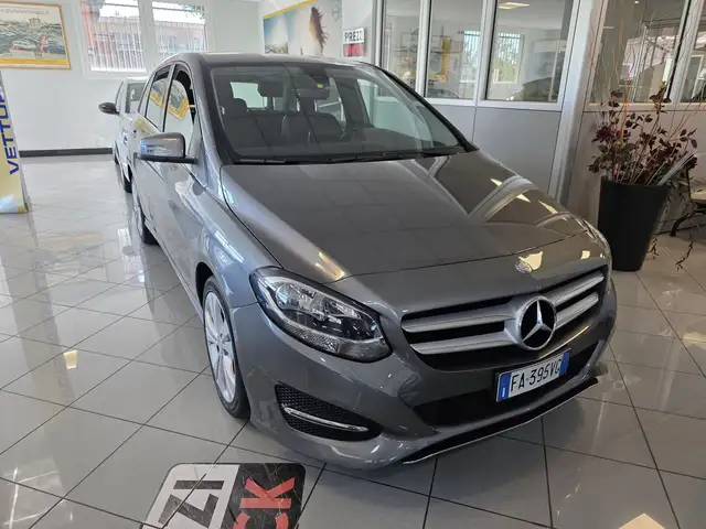 Mercedes-Benz B 200 B 200 CDI 4Matic Automatic Sport