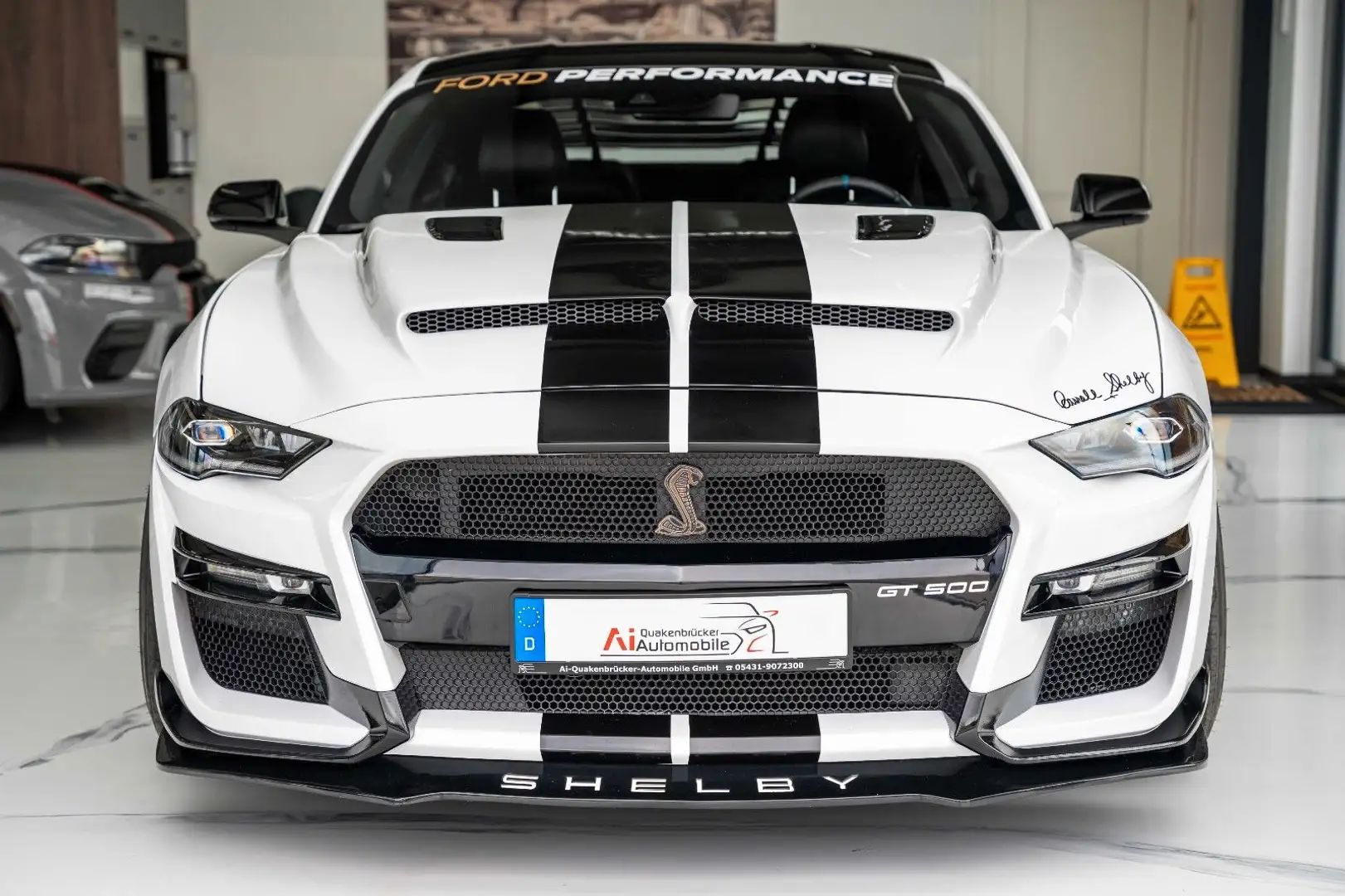 Ford Mustang MUSTANG GT500 SHELBY PERFORMANCE LEVEL 2 PACKAGE Weiß - 2