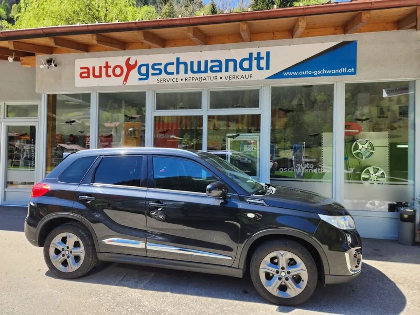 Suzuki Vitara 1.6 AllGrip Shine Schwarz - 2