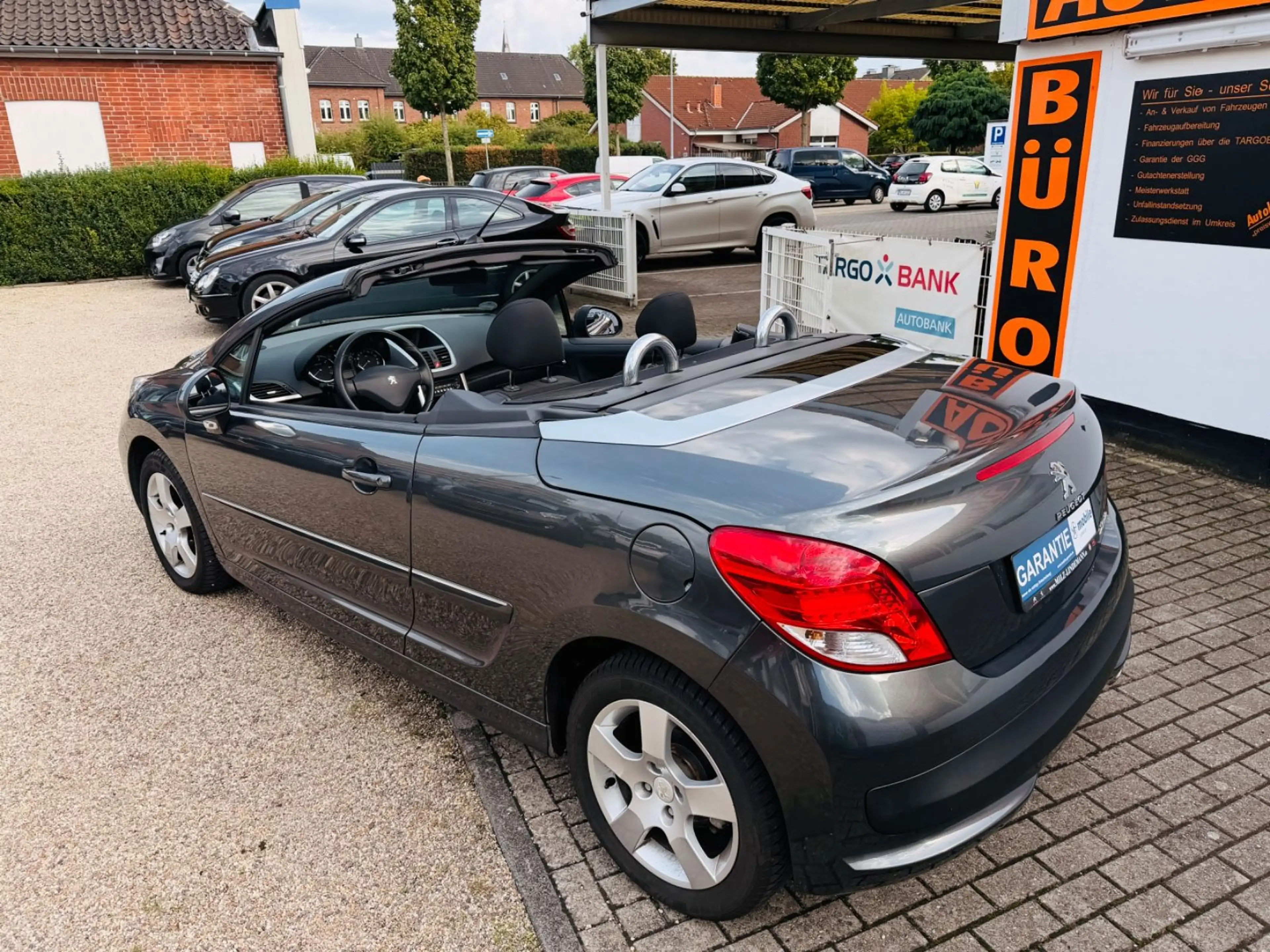 Peugeot 207 CC Cabrio+echte KM +nachweisbar+Scheckheft — photo 6