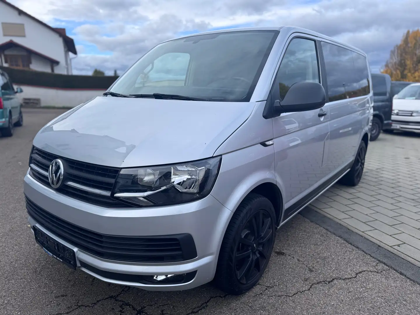 Volkswagen T6 Multivan Multivan/150PS/Tempomat/PDC/MFL/18Zoll Grijs - 1
