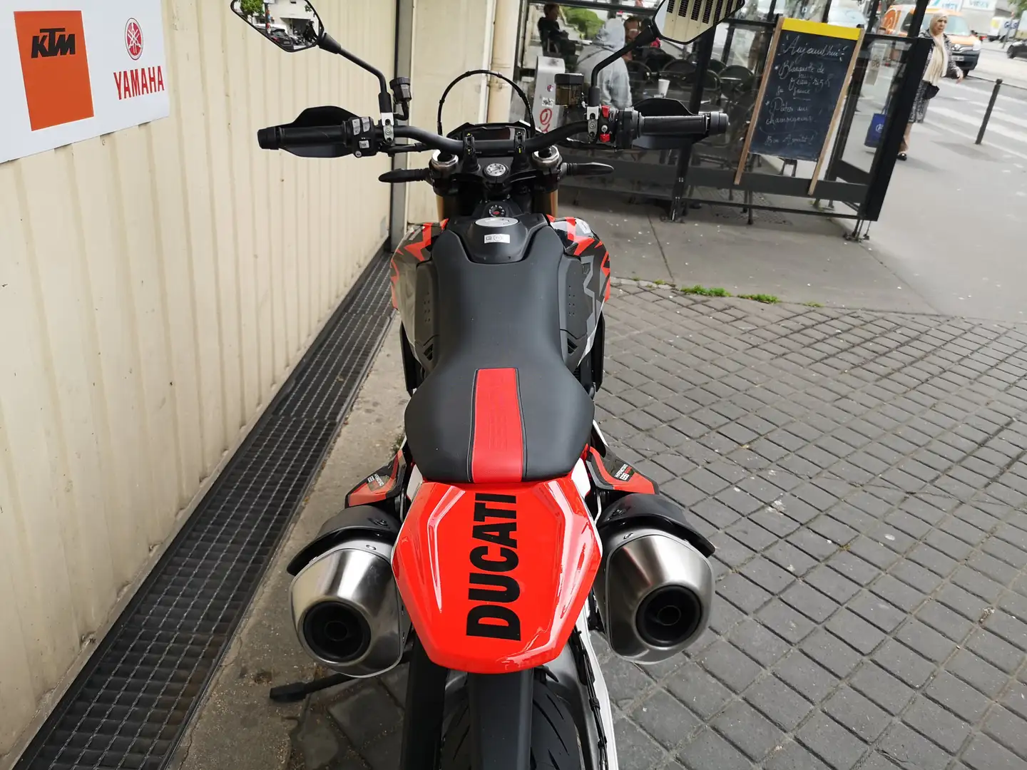 Ducati Zwart - 2