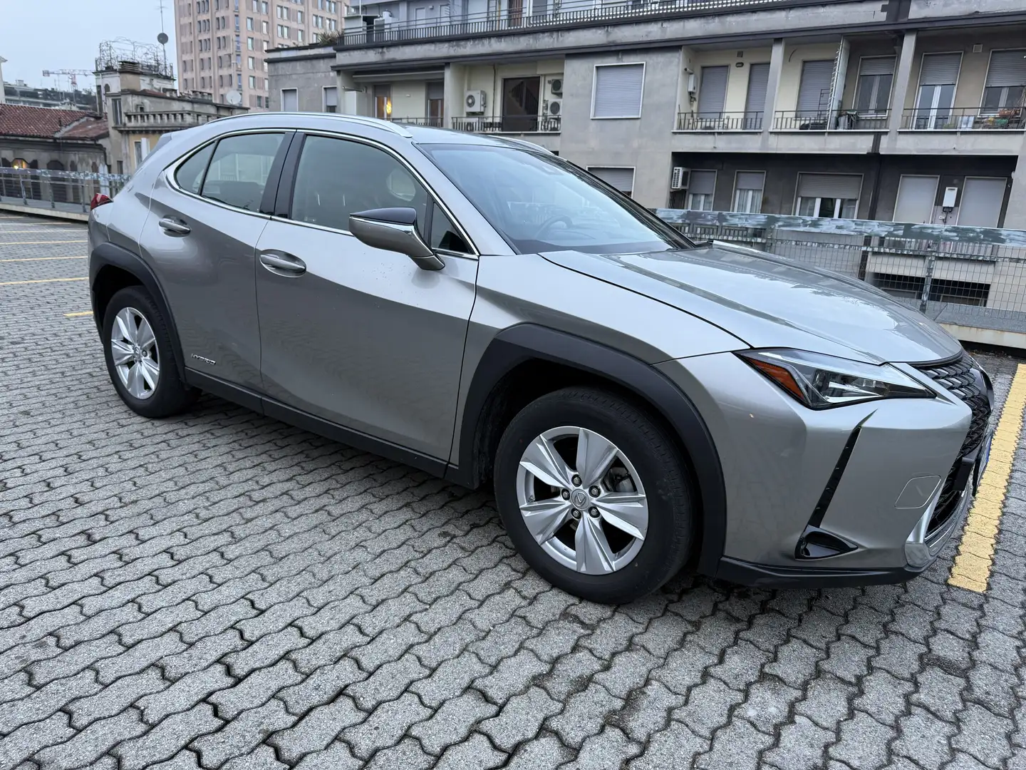 Lexus UX 250h hybrid Executive Business Grigio - 1