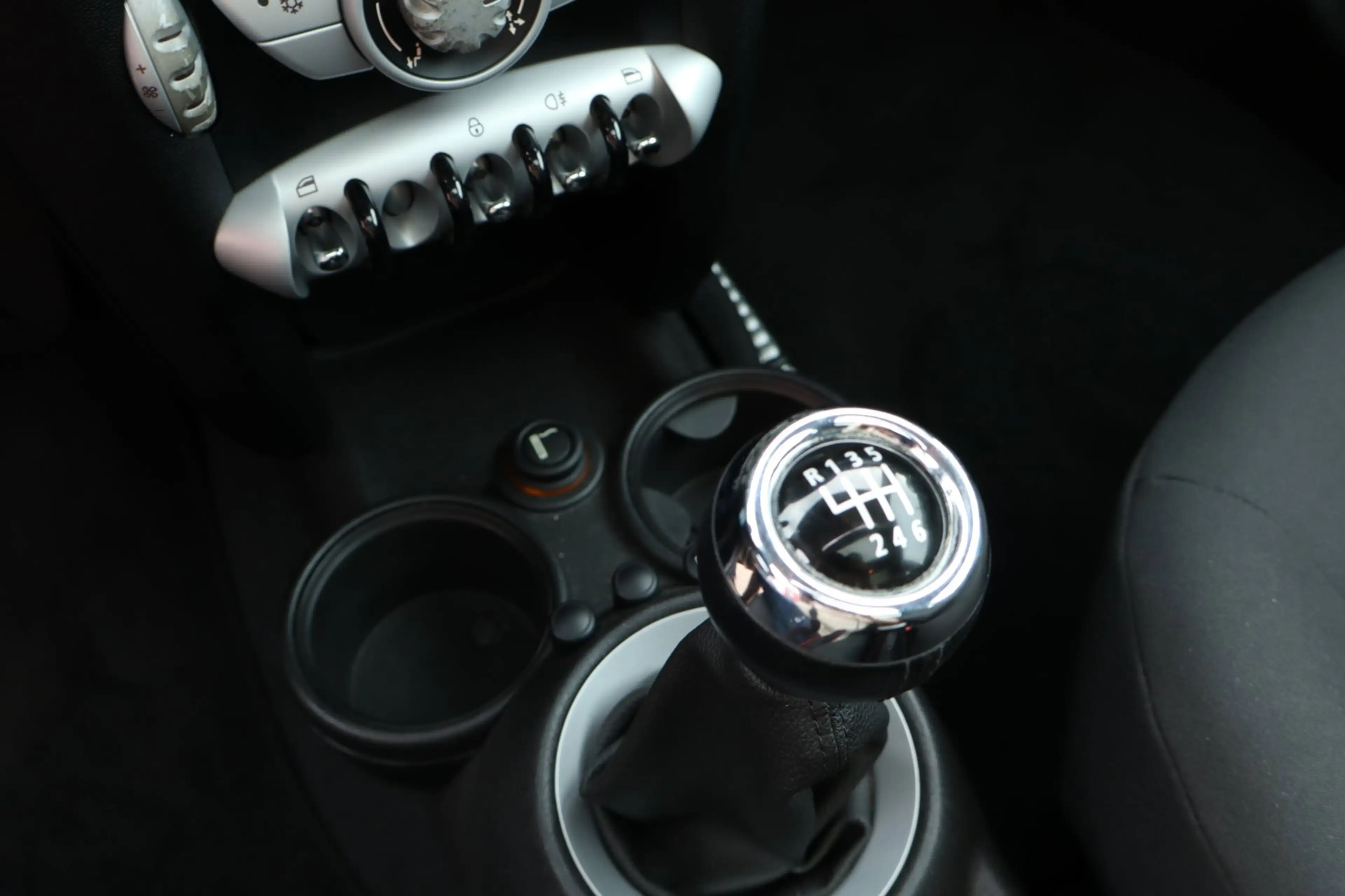 MINI One Clubman 1.6 Business Line .Pano..Airco ..Navi..Trekhaak — photo 16