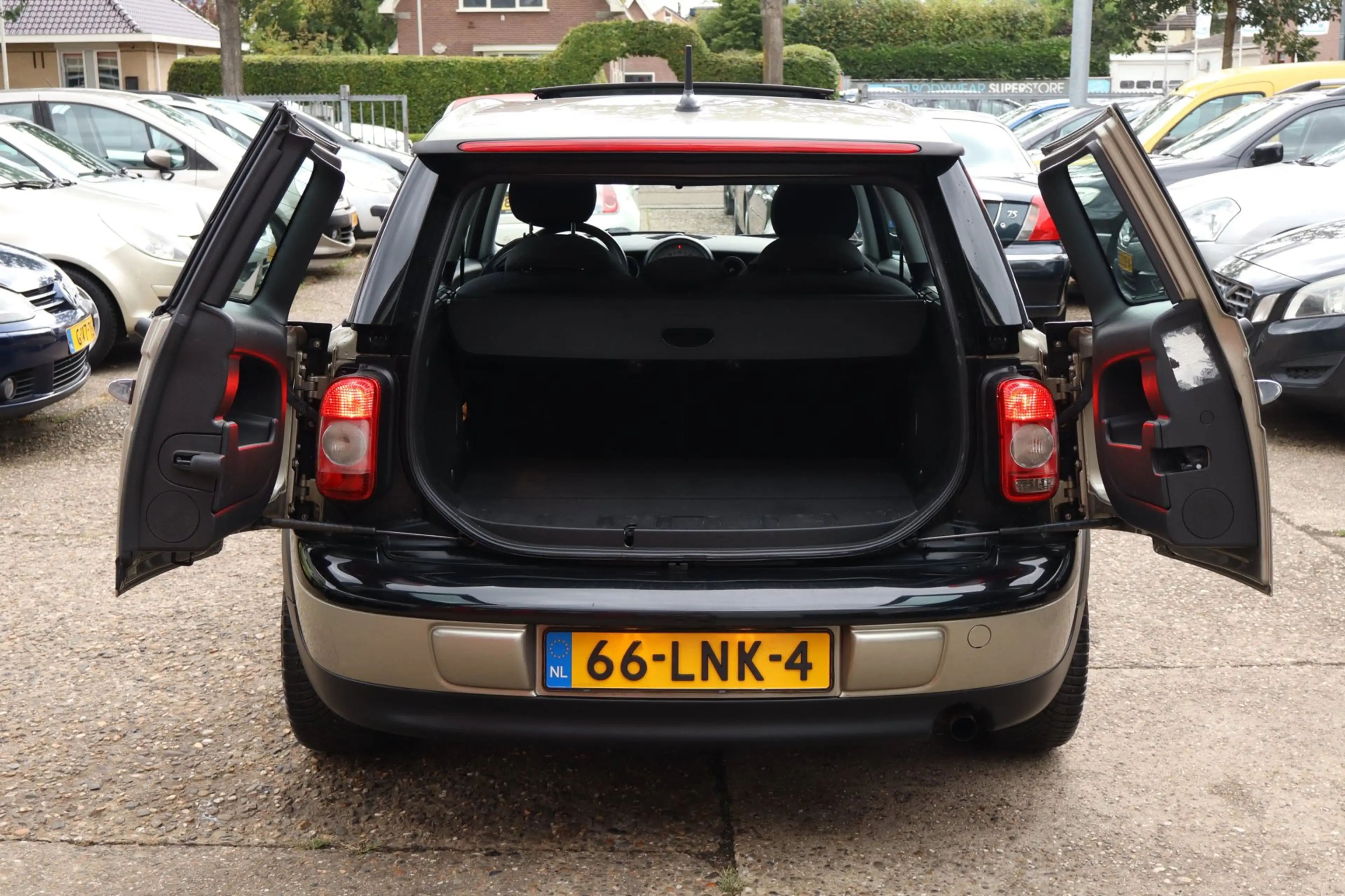 MINI One Clubman 1.6 Business Line .Pano..Airco ..Navi..Trekhaak — photo 21