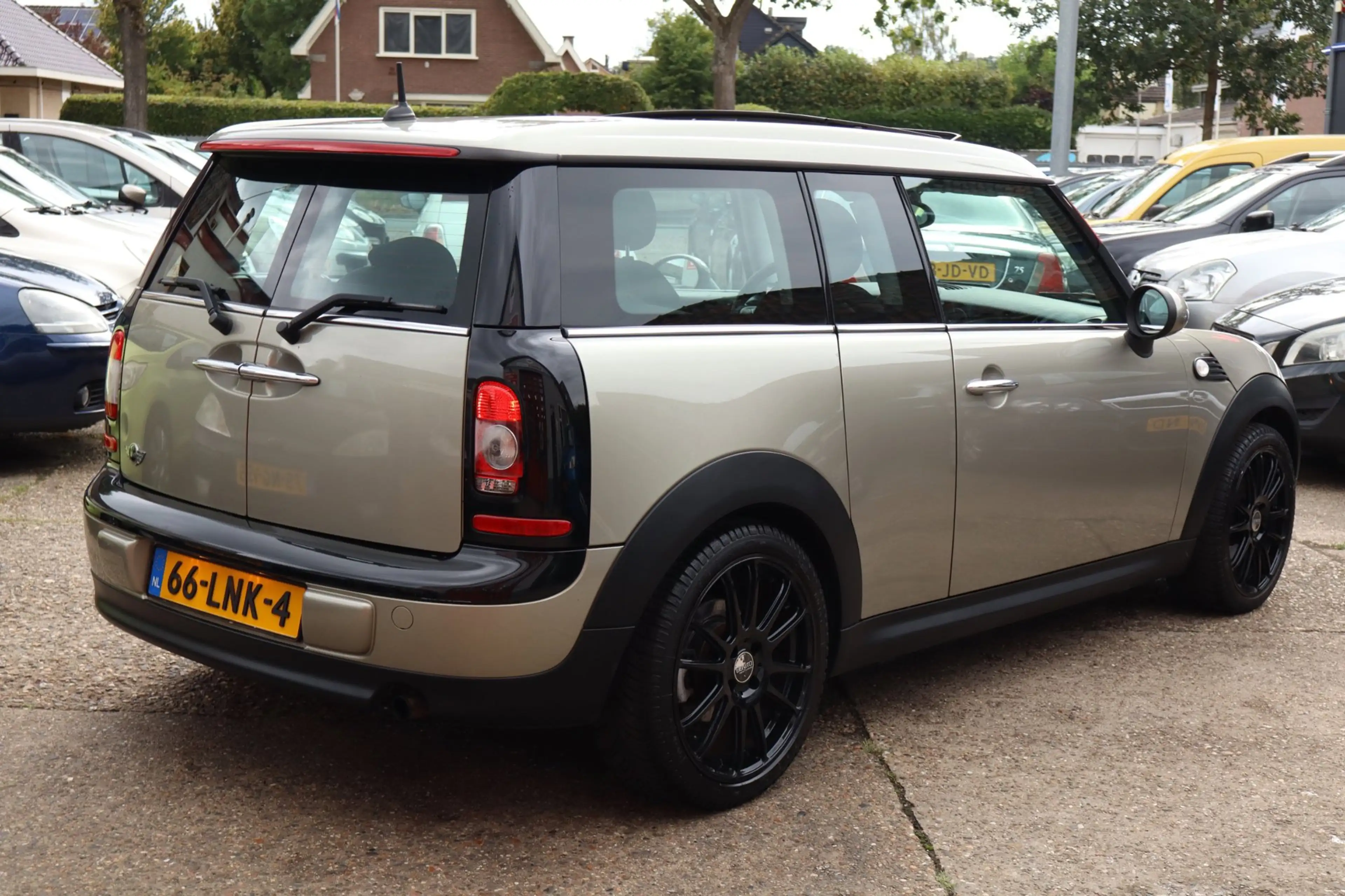 MINI One Clubman 1.6 Business Line .Pano..Airco ..Navi..Trekhaak — photo 19