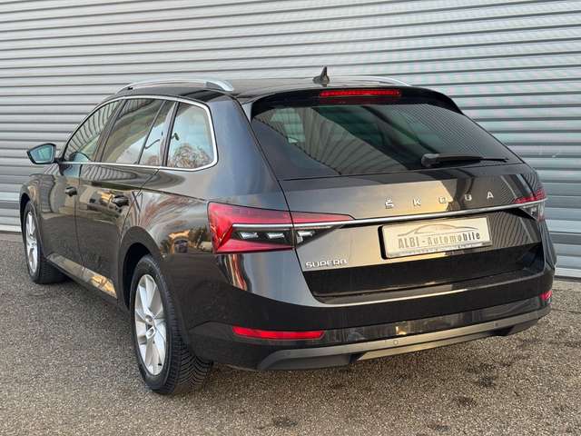 Skoda Superb Combi Style Navi AHK E-Sitze 1.Hand*