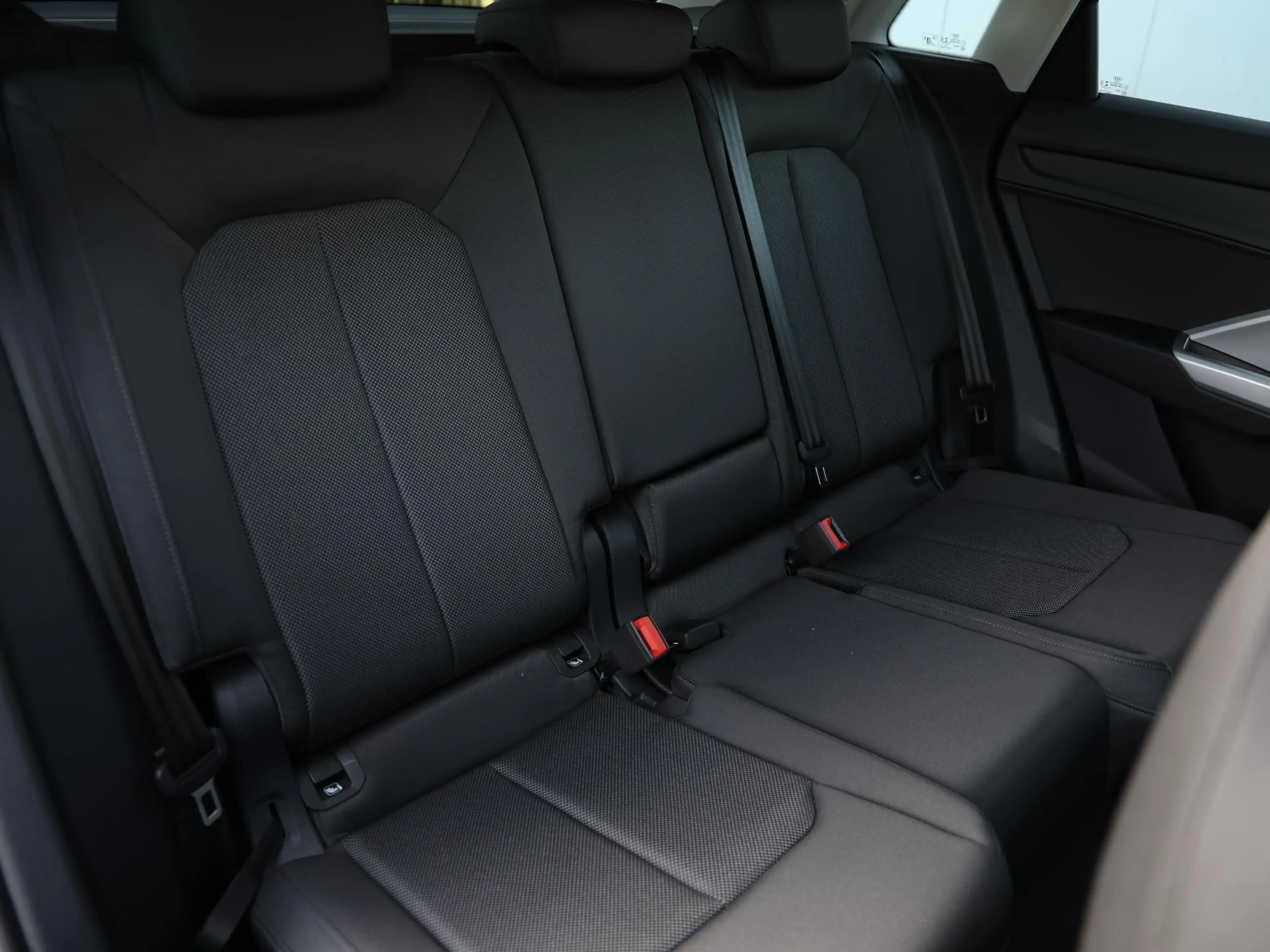 Audi Q3 45 TFSI e Advanced edition | Achteruitrijcamera | — photo 9