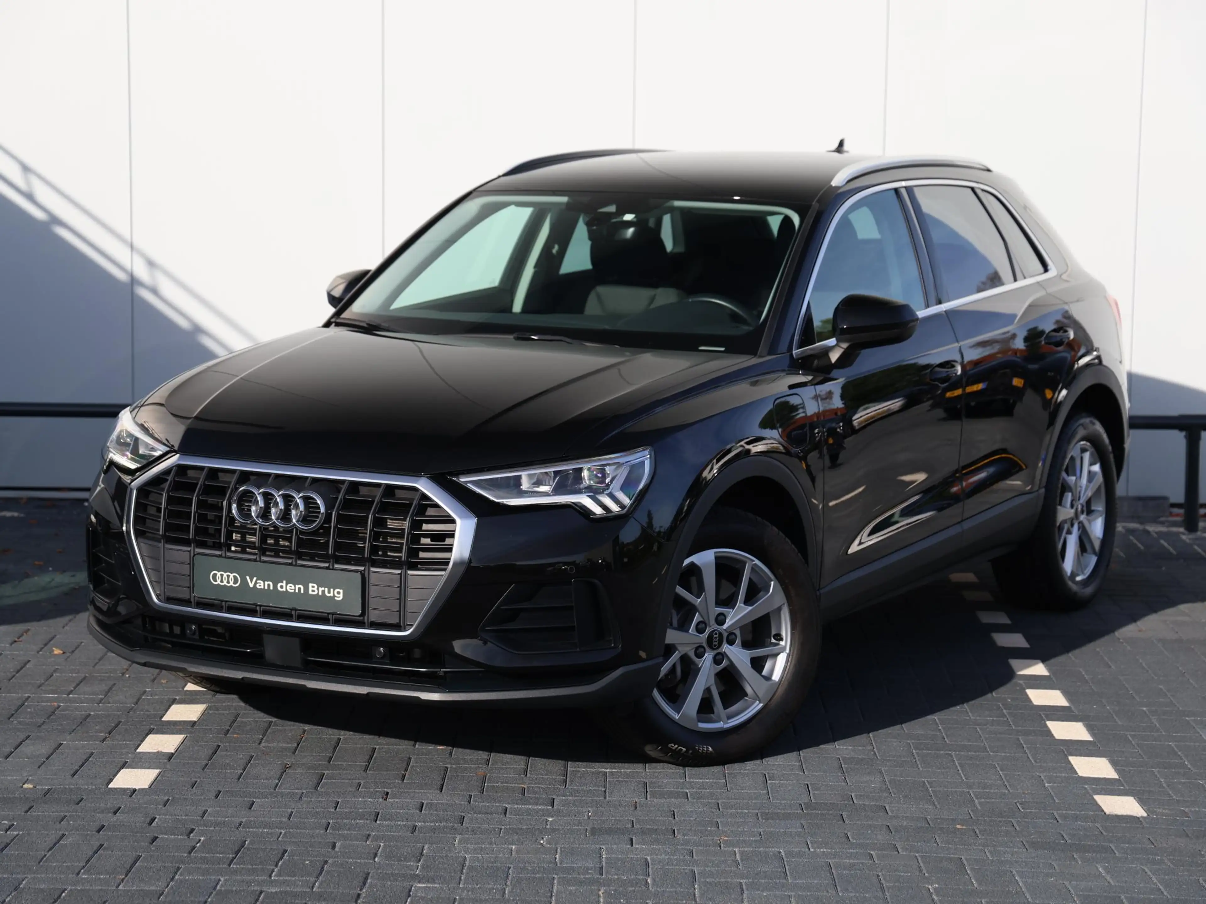 Audi Q3 45 TFSI e Advanced edition | Achteruitrijcamera | — photo 10