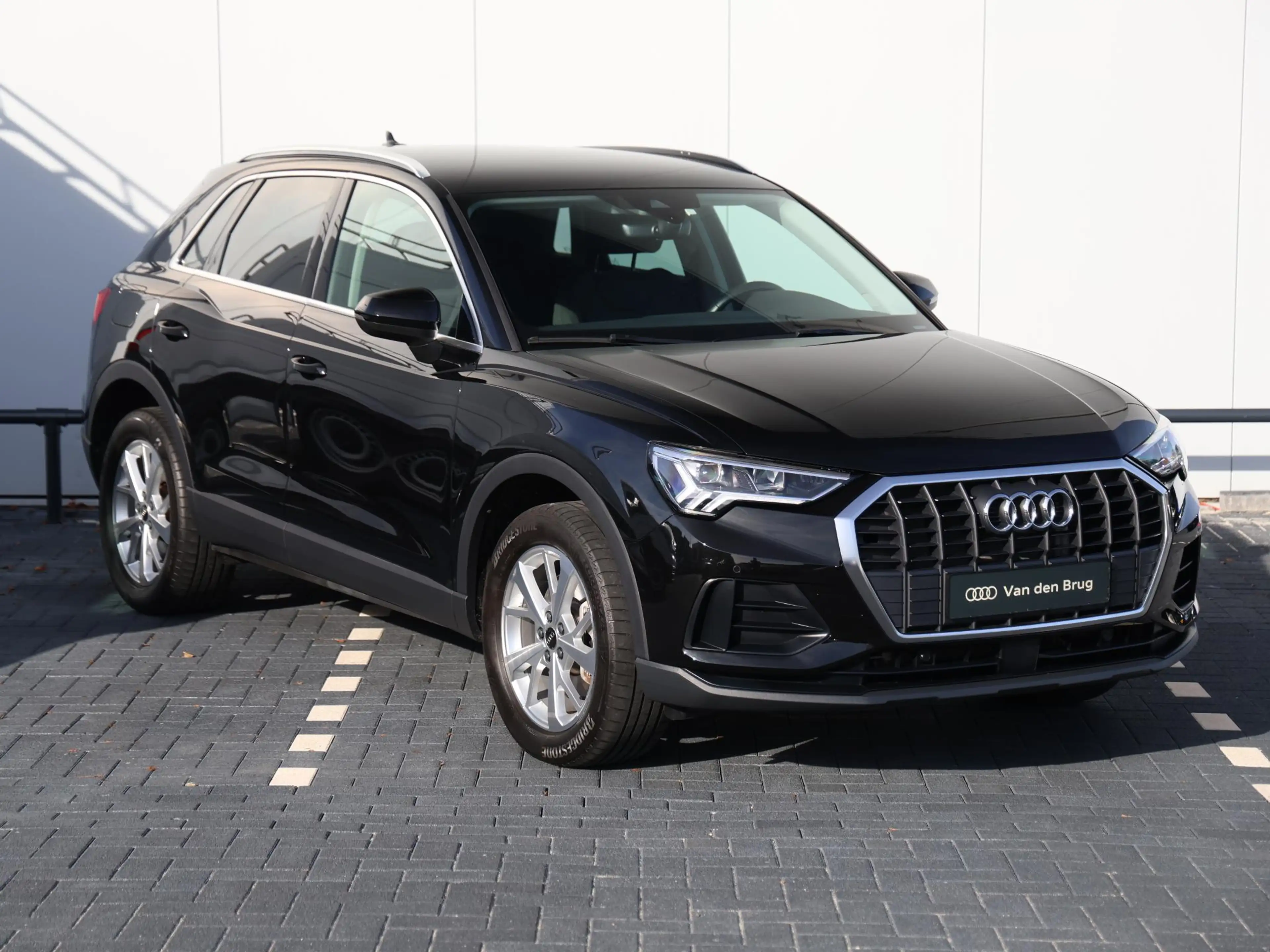 Audi Q3 45 TFSI e Advanced edition | Achteruitrijcamera | — photo 3