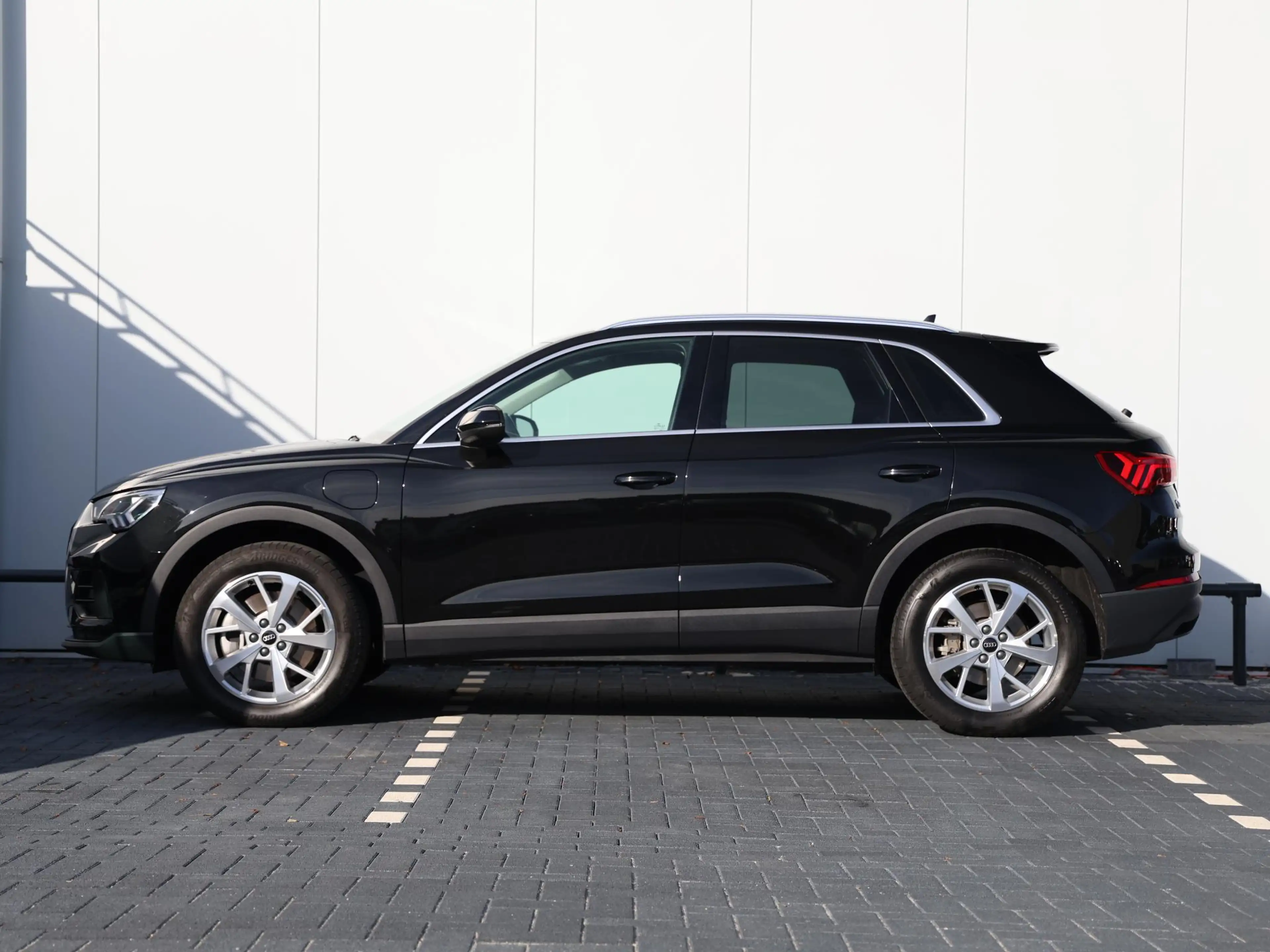 Audi Q3 45 TFSI e Advanced edition | Achteruitrijcamera | — photo 11