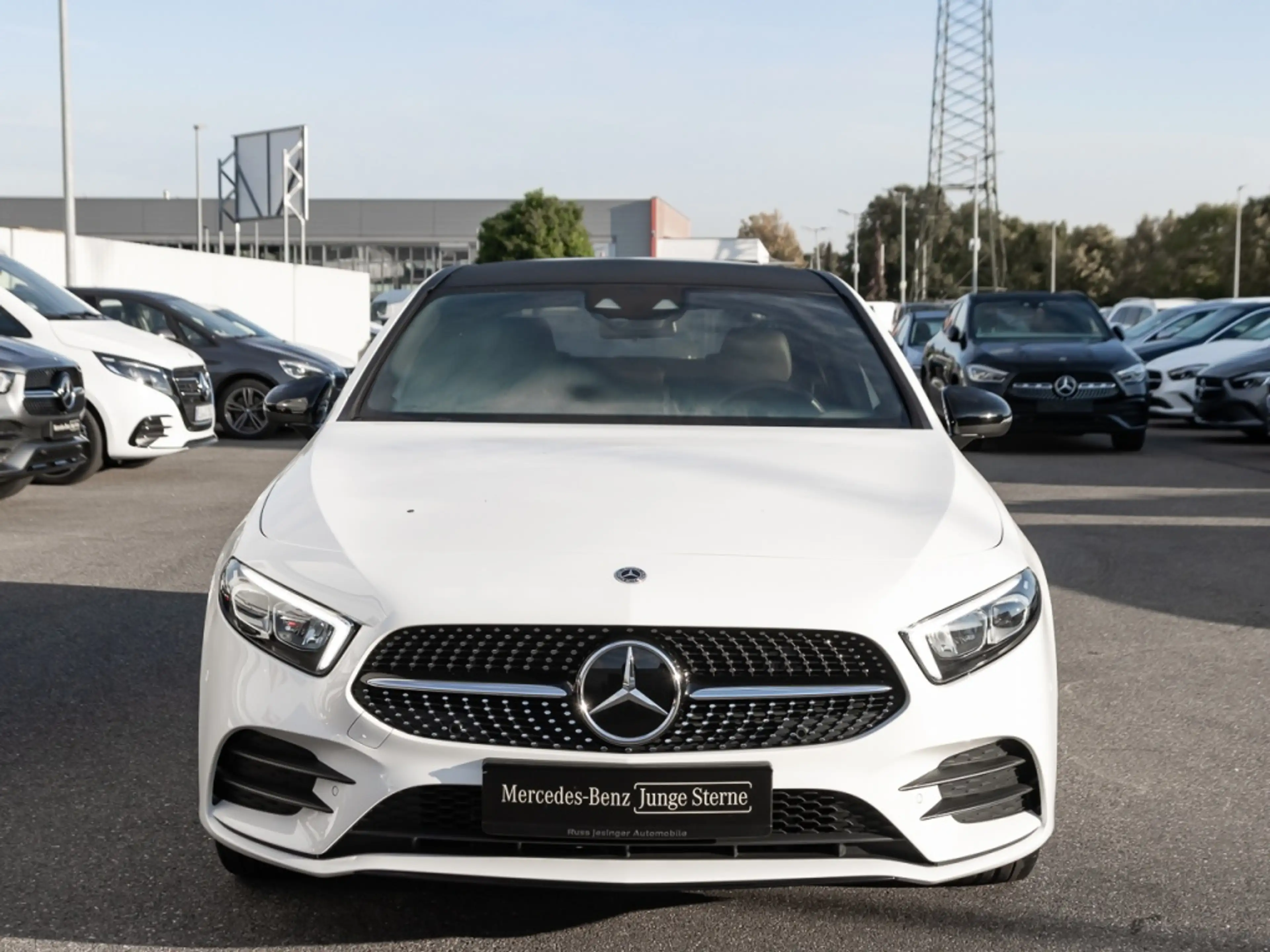 Mercedes-Benz A 250 e Lim. AMG Line *AHK*Cam*LED*Pano*Memory* — photo 8