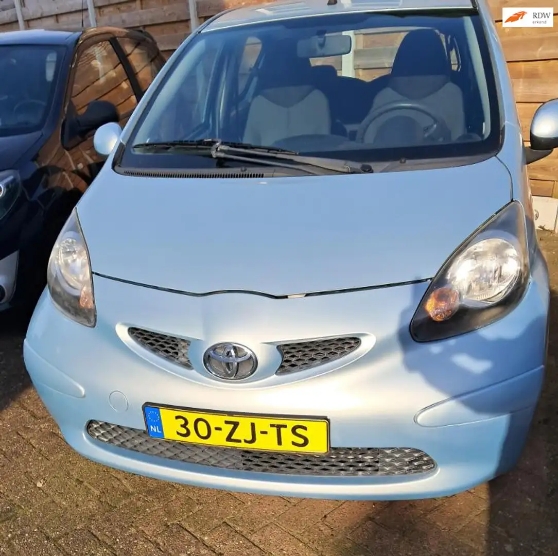 Toyota Aygo 1.0-12V Bleu - 1
