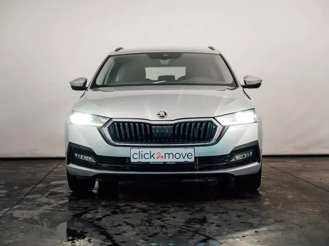 Skoda Octavia view 3