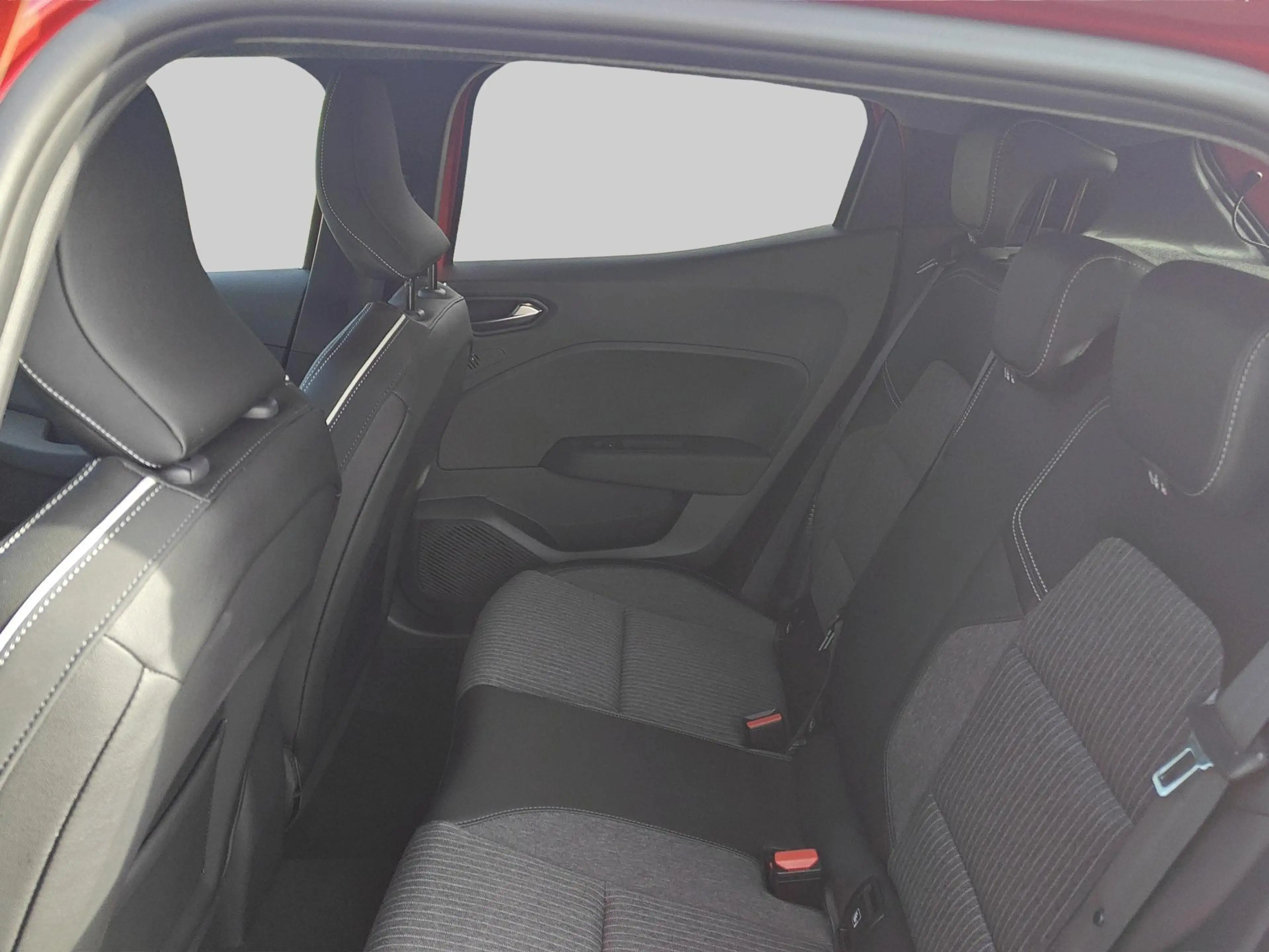 Mitsubishi Colt 1.6 HEV First Edition | Achteruitrijcamera | Apple — photo 6