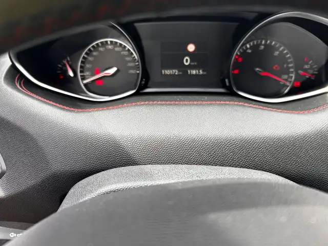 Peugeot 308 view 8