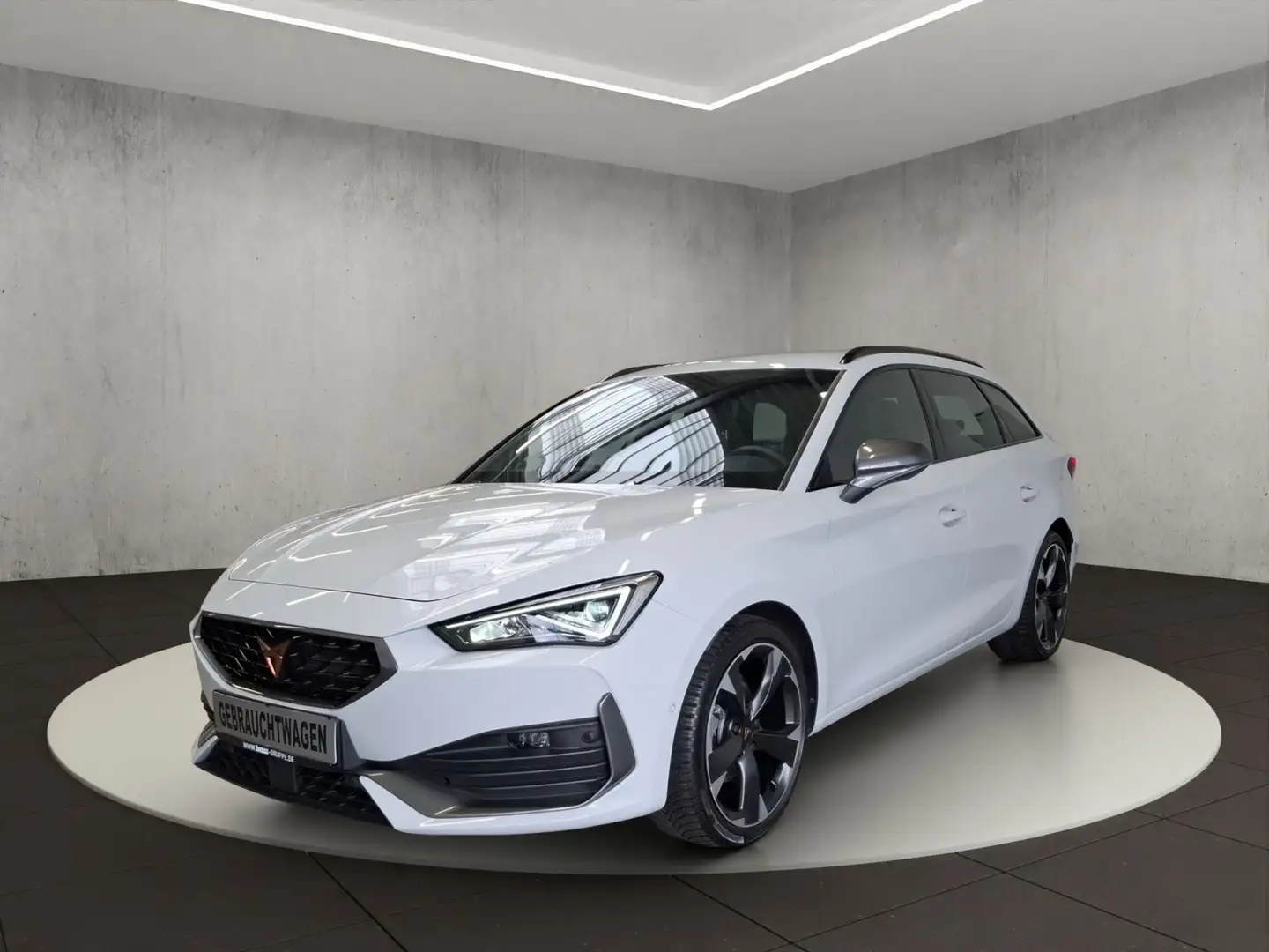 CUPRA Leon Sportstourer 1.5 eTSI 7-Gang Tiptronic Blanc - 1